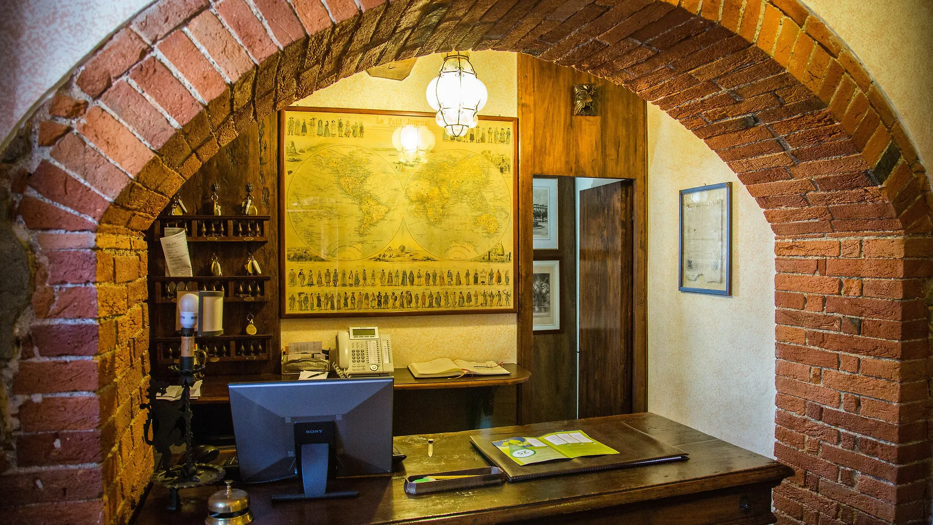 Castelletto Di Montebenichi Aparthotel Monte Benichi